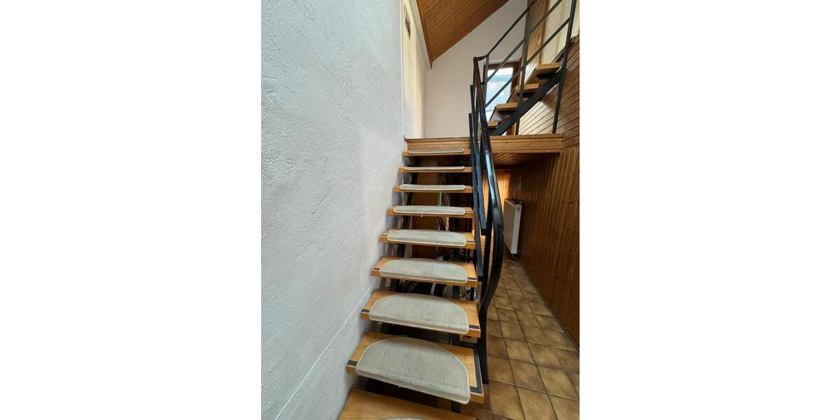 Einfamilienhaus Rosbach vor der Höhe - 3 Zimmer, 93 m&sup2;, 1.350&euro; | Angebot:26153607