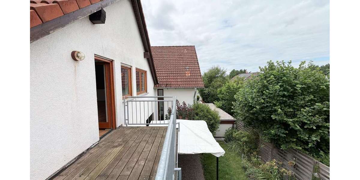Schöne Doppelhaushälfte in Wehrheim mit zwei Wohnungen, Garten & Garage - Doppelhaushälfte Wehrheim | Angebot:27271153
