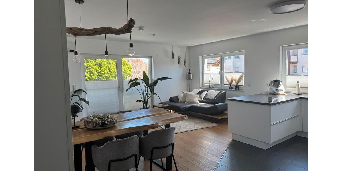 Etagenwohnung Rodgau - 3 Zimmer, 97 m&sup2;, 1.450&euro; | Angebot:26378285