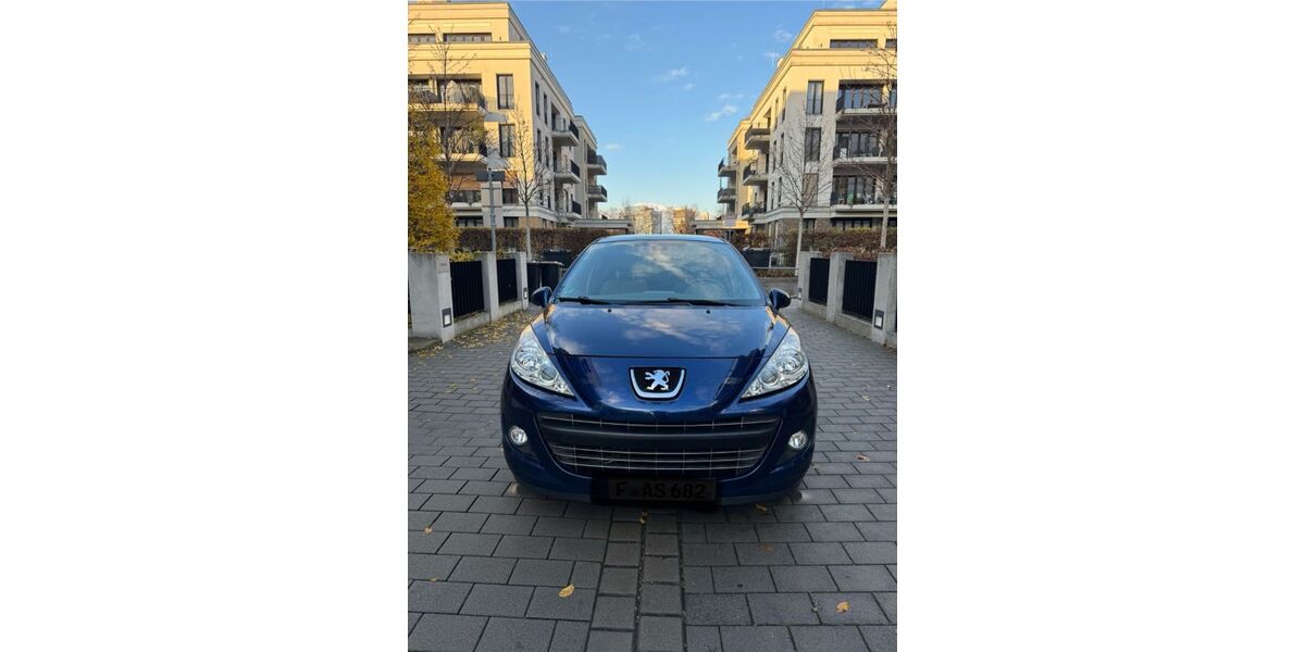 Peugeot 207 97.000 km 3.800 &euro; Frankfurt am Main 60486