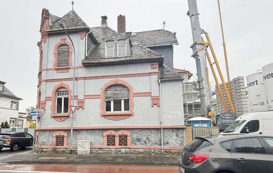 Haus zum Kaufen in Obertshausen 270.000 € 147 m² 6 zimmer