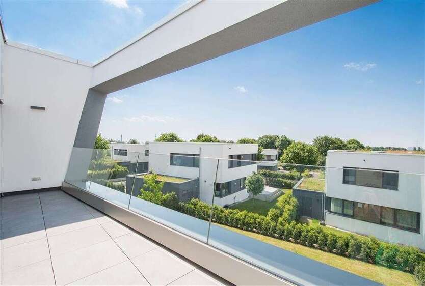 Haus zum Kaufen in Frankfurt 2.850.000 € 289 m²