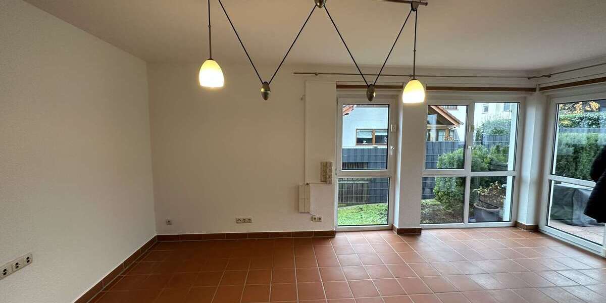 Etagenwohnung Hanau Groß-Steinheim - 3 Zimmer, 75 m&sup2;, 700&euro; | Angebot:26230896