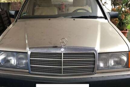Mercedes-Benz 190 117.288 km 9.999 € Groß-Umstadt 64823