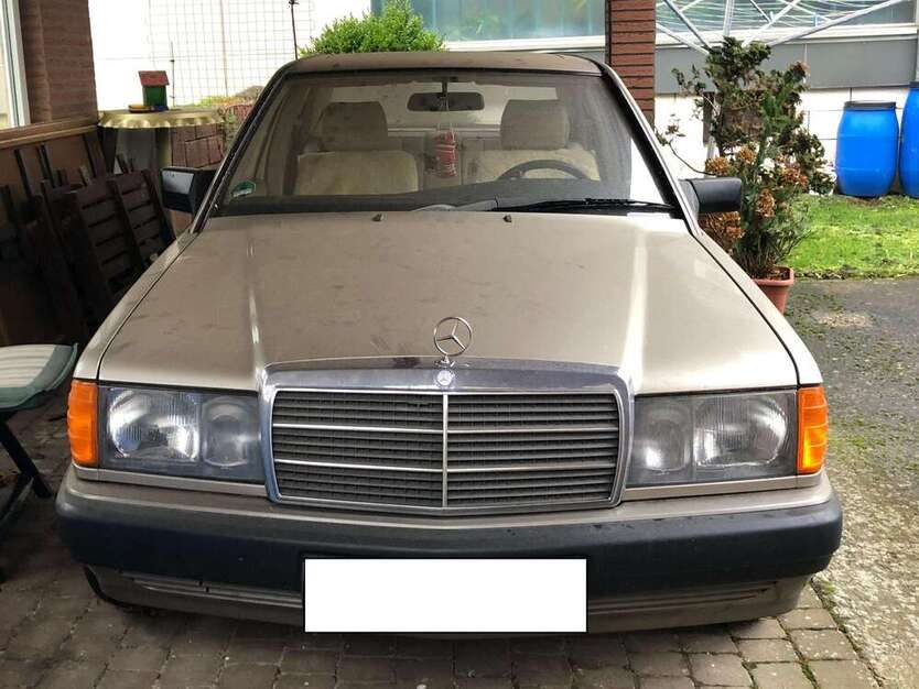 Mercedes-Benz 190 117.288 km 9.999 € Groß-Umstadt 64823