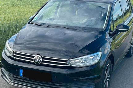 VW Touran 151.000 km 21.100 &euro; Heusenstamm 63150