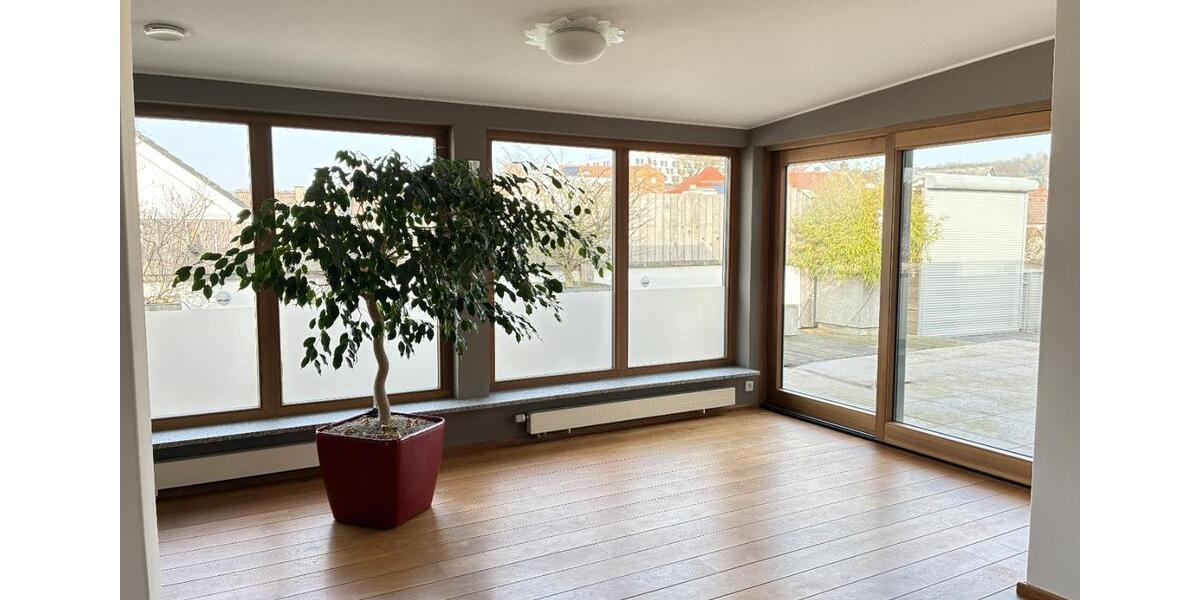 Einfamilienhaus Groß-Umstadt Umstadt - 9 Zimmer, 220 m&sup2;, 3.000&euro; | Angebot:25415646