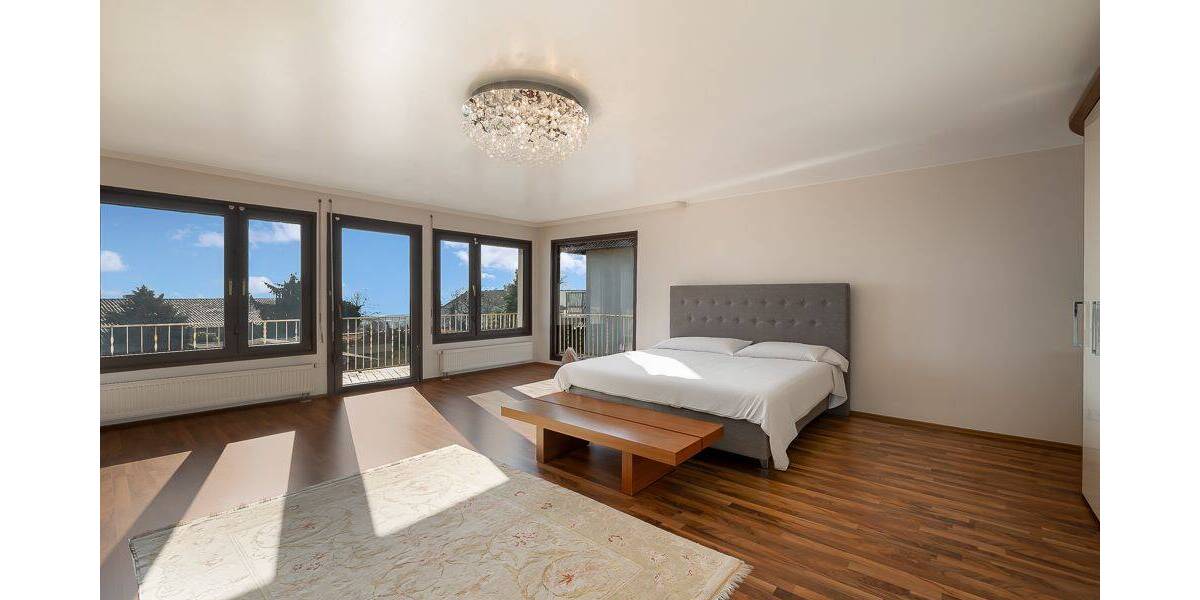 Einfamilienhaus Rosbach vor der Höhe Ober-Rosbach - 6 Zimmer, 255 m&sup2;, 1.190.000&euro; | Angebot:26128493