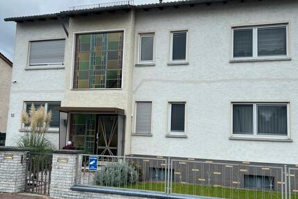 4 Zimmerwohnung zu Vermieten in ErlenseeRückingen zimmer