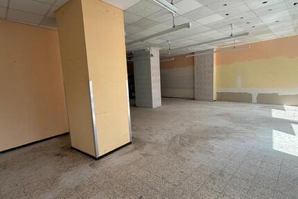 Große Gewerbefläche in Großauheim zu vermieten ab sofort zimmer