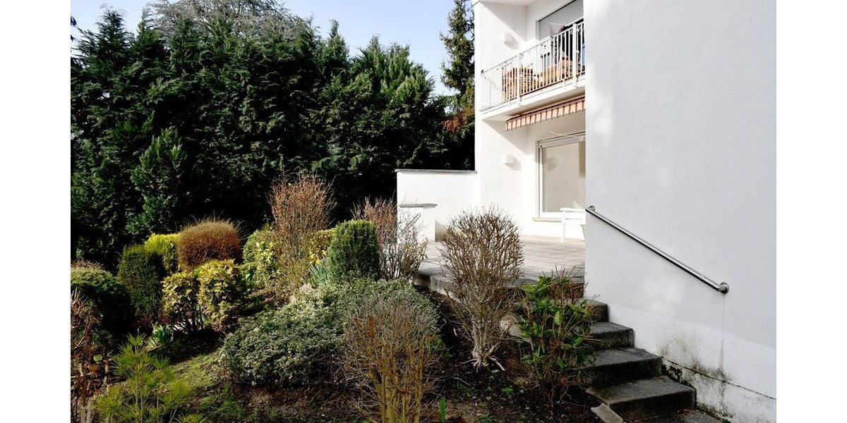 **RESERVIERT** Attraktives großzügiges Zweifamilienhaus im Bauhausstil in Darmstadt-Arheilgen - Zweifamilienhaus Darmstadt-Arheilgen Darmstadt/Vororte | Angebot:25099546