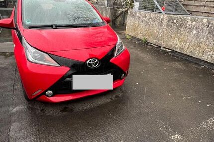 Toyota Aygo (X) 144.000 km 6.900 &euro; Frankfurt 60437