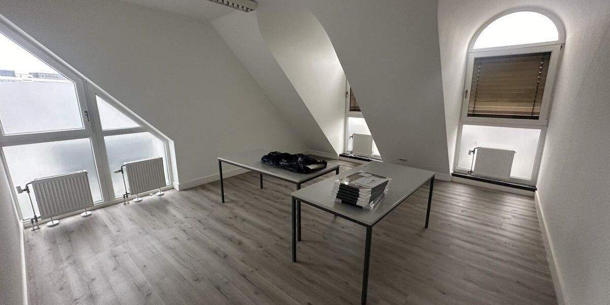 Bürofläche im Immobilienforum Hanau 128qm Dachgeschoss mit Aufzug und Tiefgarage 4 zimmer