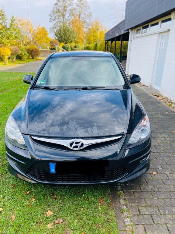 Hyundai i30 94.893 km 5.900 € Münster 64839