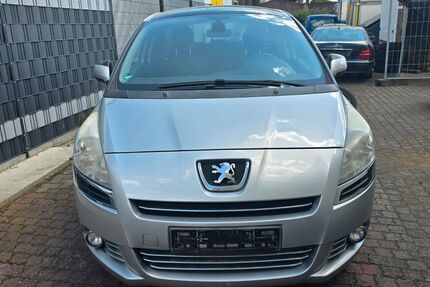 Peugeot 5008 150.000 km 1.350 € Rodenbach 63517