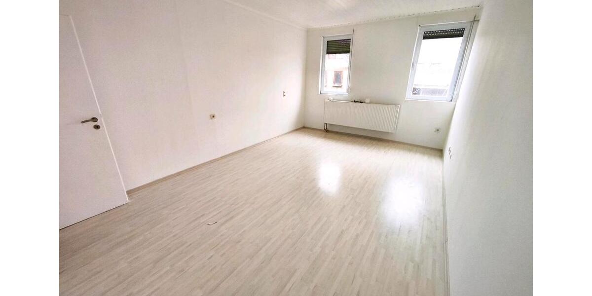 Etagenwohnung Babenhausen - 5 Zimmer, 145 m&sup2;, 1.950&euro; | Angebot:26254508
