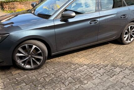 Seat Leon 130.000 km 18.500 &euro; Freigericht 63579