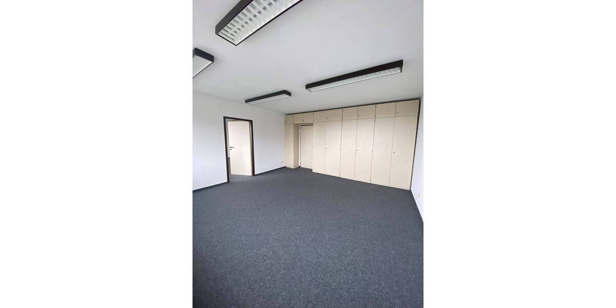 ca. 32 qm Büro plus Nutzung Teeküche, Empfangsbereich, Konferenzraum - Klasse Angebot! 1 zimmer