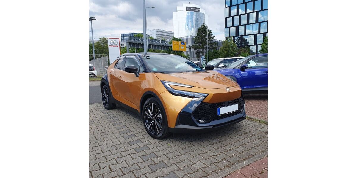 Toyota C-HR 12.900 km 34.000 &euro; Eschborn 65760