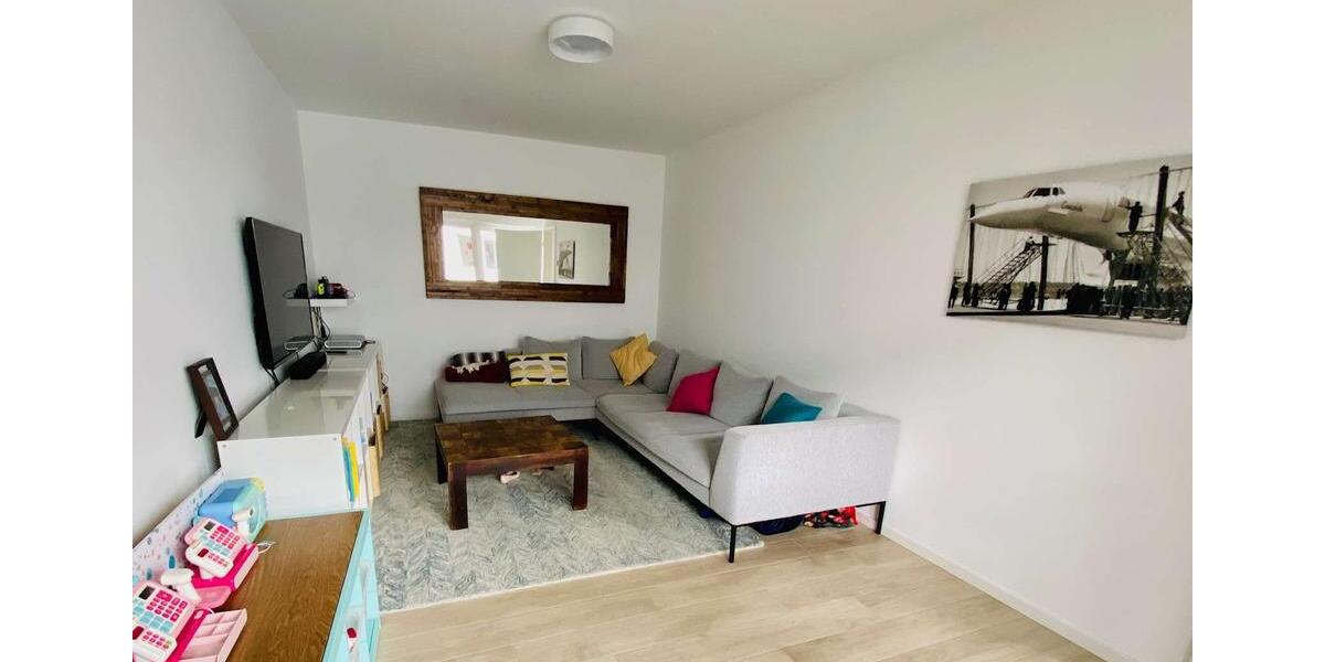 Etagenwohnung Friedrichsdorf - 5 Zimmer, 165 m&sup2;, 1.980&euro; | Angebot:25806103