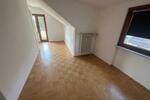 Dachgeschoßwohnung Frankfurt am Main Bonames - 3 Zimmer, 87 m&sup2;, 1.280&euro; | Angebot:26335161