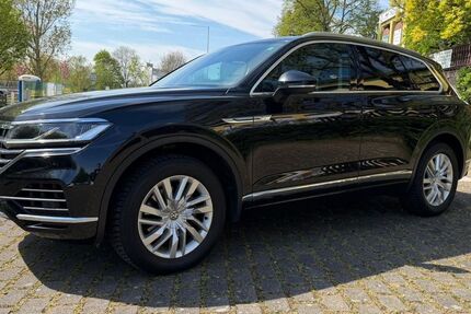 VW Touareg 246.000 km 24.990 &euro; Maintal 63477