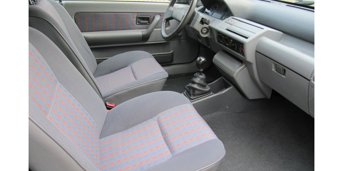 Renault Clio 1.2 RN++ Garagenfund ++ 35 Jahe jung ++ 89.300 km 1.890 &euro; Schwalbach/Taunus 65824