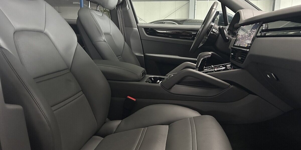 Porsche Cayenne AHK- LUFTFEDERUNG- MATRIX- PANORAMA-BOSE 51.500 km 54.998 &euro; Groß-Umstadt 64823