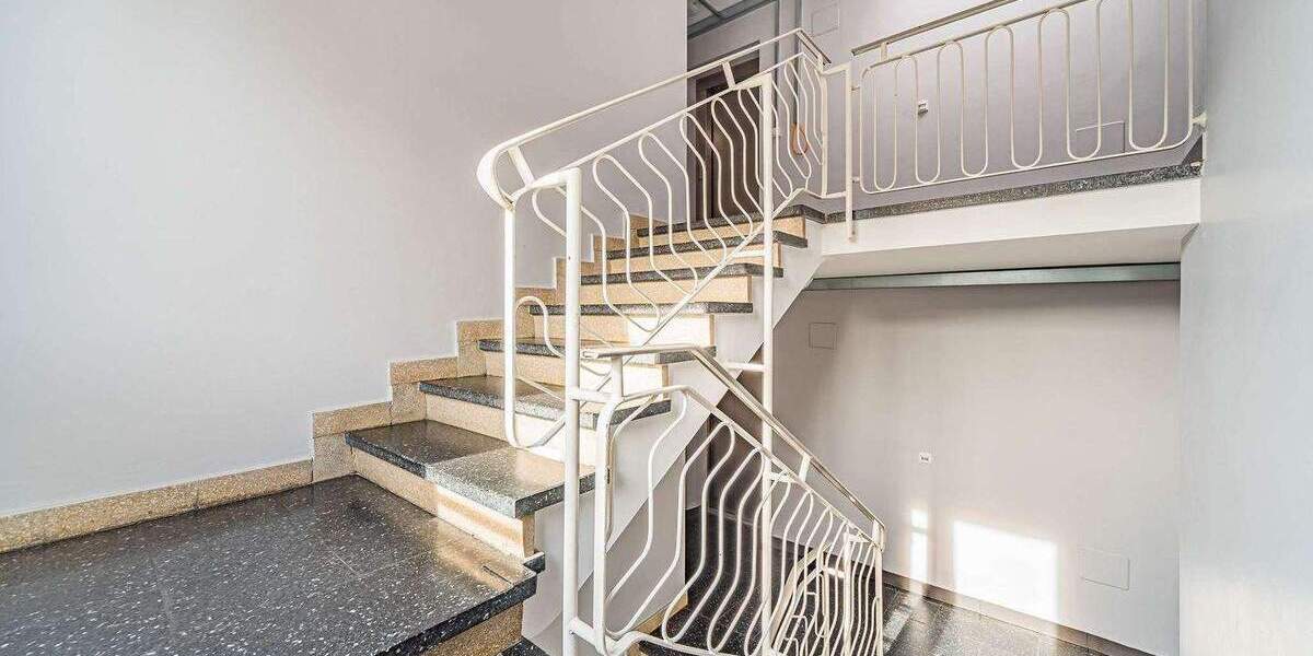 Etagenwohnung Frankfurt am Main Bahnhofsviertel - 2 Zimmer, 55 m&sup2;, 1.695&euro; | Angebot:25726227