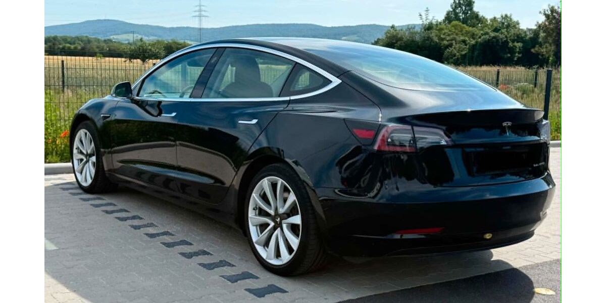 Tesla Model 3 246.000 km 17.600 &euro; Kleinostheim 63801