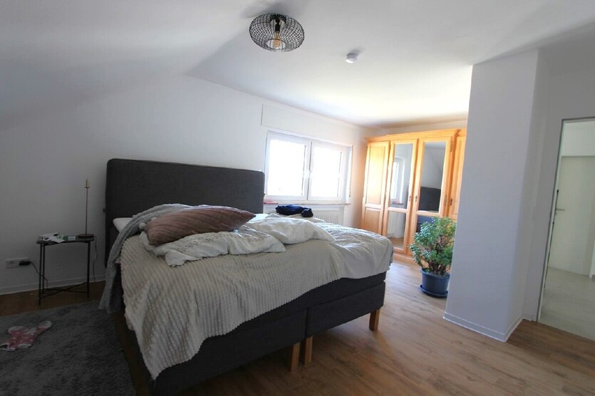 albero:) Attraktives Dreifamilienhaus - Gartenetage sofort beziehbar! 11 zimmer