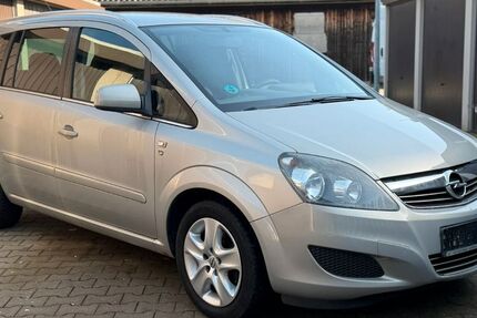 Opel Zafira 173.354 km 2.700 &euro; Frankfurt Am Main 60386