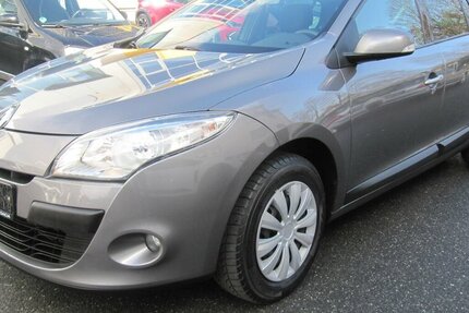 Renault Megane Dynamique -Klima- AHK+ Insp+ 143.547 km 4.250 &euro; Schwalbach/Taunus 65824