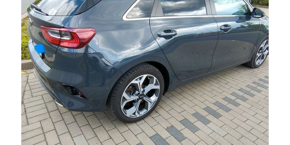 Kia ceed / Ceed 142.500 km 12.500 &euro; Glattbach 63864