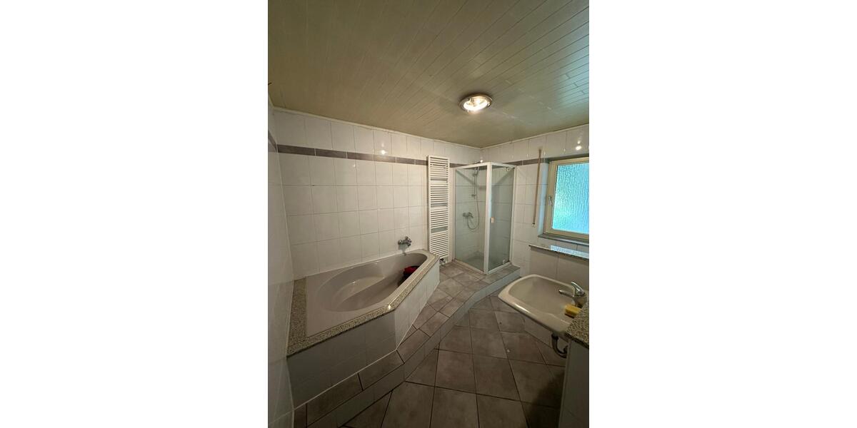 Neujahrsdeal - großes Einfamilienhaus ohne Makler 9 zimmer