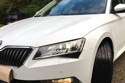 Skoda Superb 85.633 km 14.000 &euro; Frankfurt am Main 60313