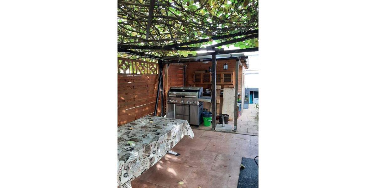 Einfamilienhaus Raunheim - 8 Zimmer, 270 m&sup2;, 650.000&euro; | Angebot:25751160