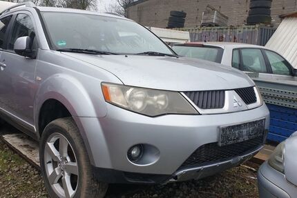 Mitsubishi Outlander 165.000 km 3.500 € Frankfurt 65929