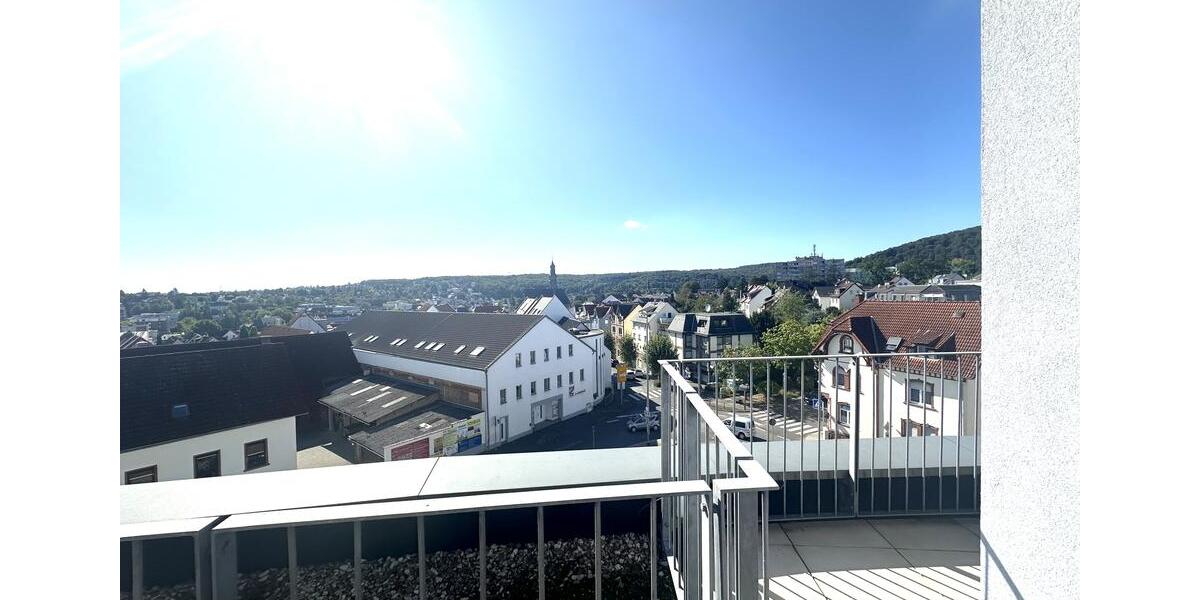 Penthouse mit Dachterrasse 4 Zimmer Wohnung in Hofheim, Luxusausstattung und 2xTG-Stellpätze! 4 zimmer
