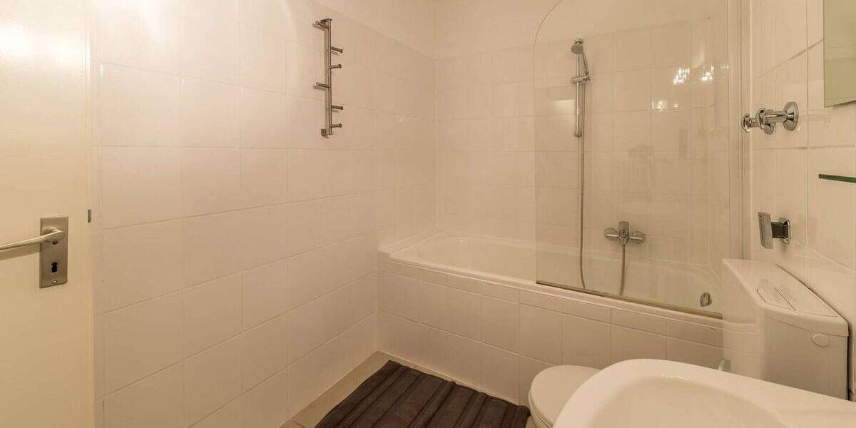 Etagenwohnung Frankfurt am Main Westend-Süd - 2 Zimmer, 46 m&sup2;, 1.810&euro; | Angebot:26824540