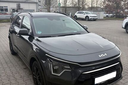 Kia Niro 35.817 km 27.900 &euro; Frankfurt am Main 65929