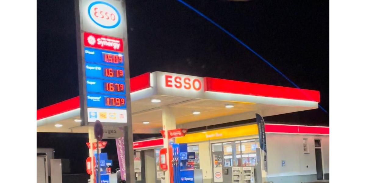 Mietfläche Abstellfläche Pkw Handel etc. zimmer