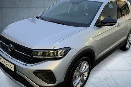 VW T-Cross 25.700 km 24.880 &euro; Frankfurt am Main 60528