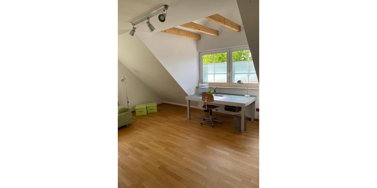 Dachgeschoßwohnung Dreieich - 3 Zimmer, 110 m&sup2;, 1.290&euro; | Angebot:26198781