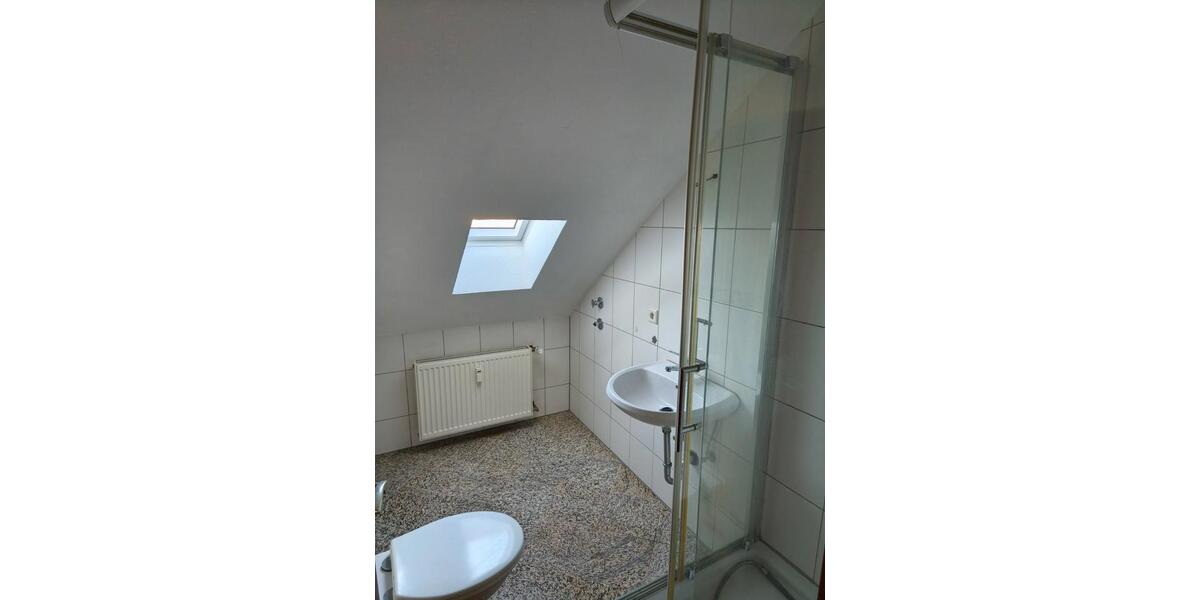 Dachgeschoßwohnung Rodenbach - 1 Zimmer, 45 m&sup2;, 460&euro; | Angebot:26231045