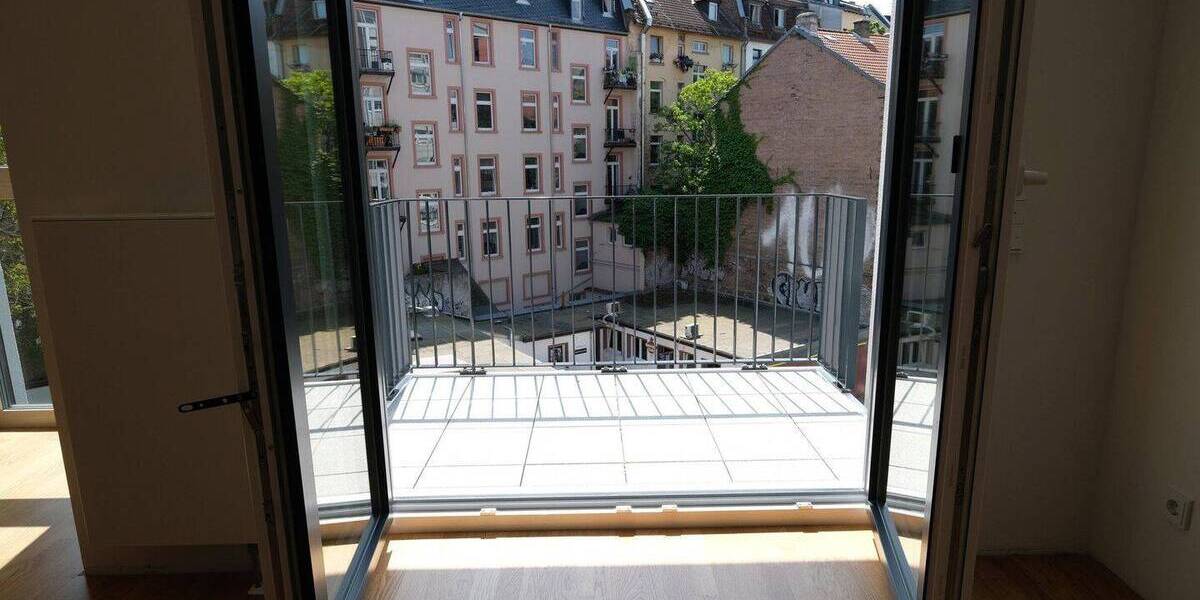Etagenwohnung Frankfurt am Main Frankfurter Berg - 2 Zimmer, 65 m&sup2;, 1.595&euro; | Angebot:26113075