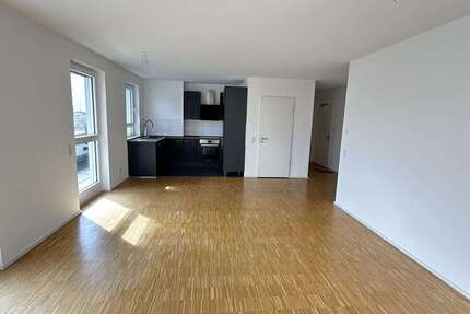 Wohnung Frankfurt Gallus - 4 Zimmer, 122 m&sup2;, 2.035&euro; | Angebot:26286016