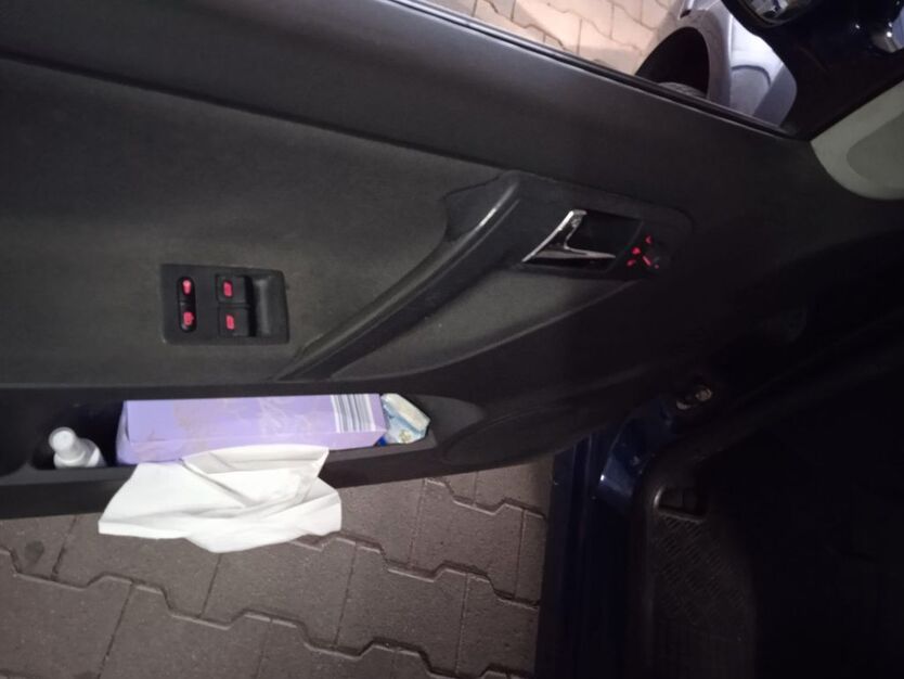 VW Polo 287.300 km 750 € Frankfurt am Main 60528