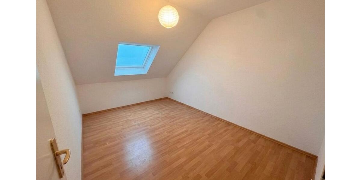 Dachgeschoßwohnung Dietzenbach - 3 Zimmer, 84 m&sup2;, 300.000&euro; | Angebot:26585248