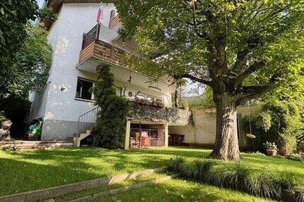 3 Familienhaus in Offenbach Bieber in ruhiger Lage mit tollem Garten 8 zimmer